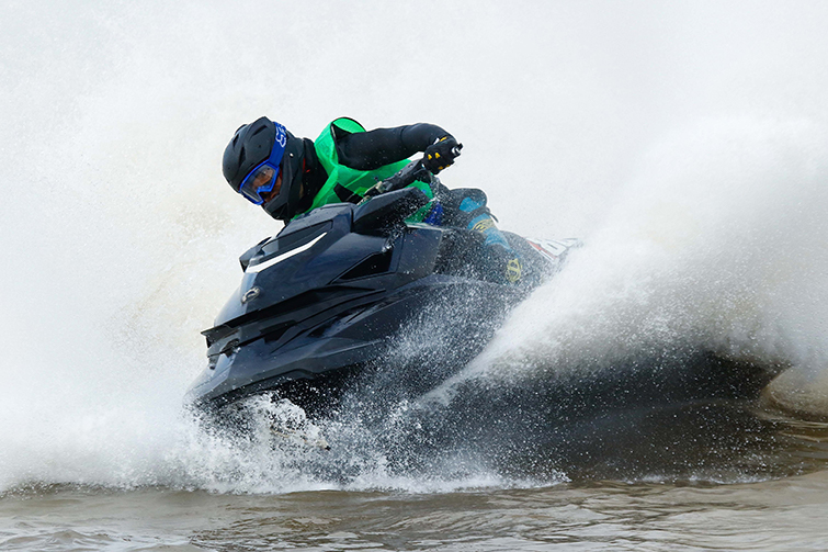 デュアルドラッグ第19戦、ランナバウトオープンクラス、近藤智也