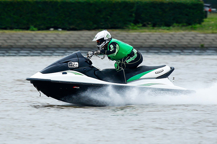 デュアルドラッグ第19戦、ランナバウト105クラス、稲坂敏幸