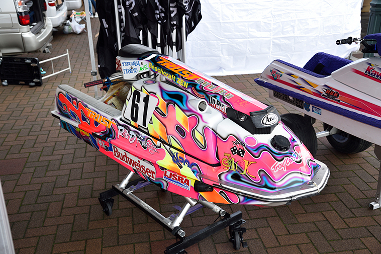 水上スキー　ヴィンテージ 日本でもブームの予感!? ヴィンテージ水上バイク│HOT WATER Web