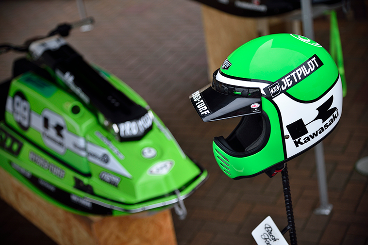 OUT A TIMEに展示されたヴィンテージ水上バイクJS550