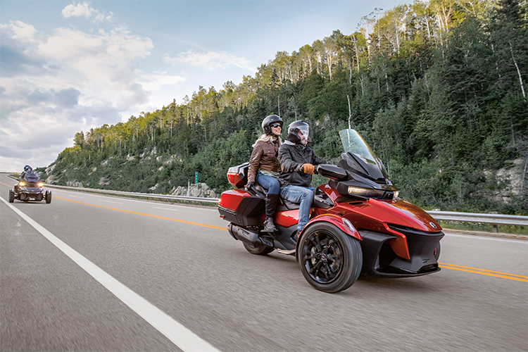 Can-Am Spyder RT、フルモデルチェンジで新登場│HOT WATER Webマガジン