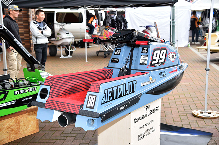 OUT A TIMEに展示されたヴィンテージ水上バイクJS550