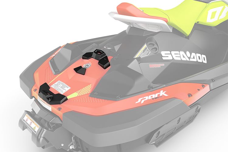 軽快な走り+アクションも楽しめる、新感覚の水上バイク│2021 BRP Sea-Doo SPARK TRIXX│HOT WATER Webマガジン